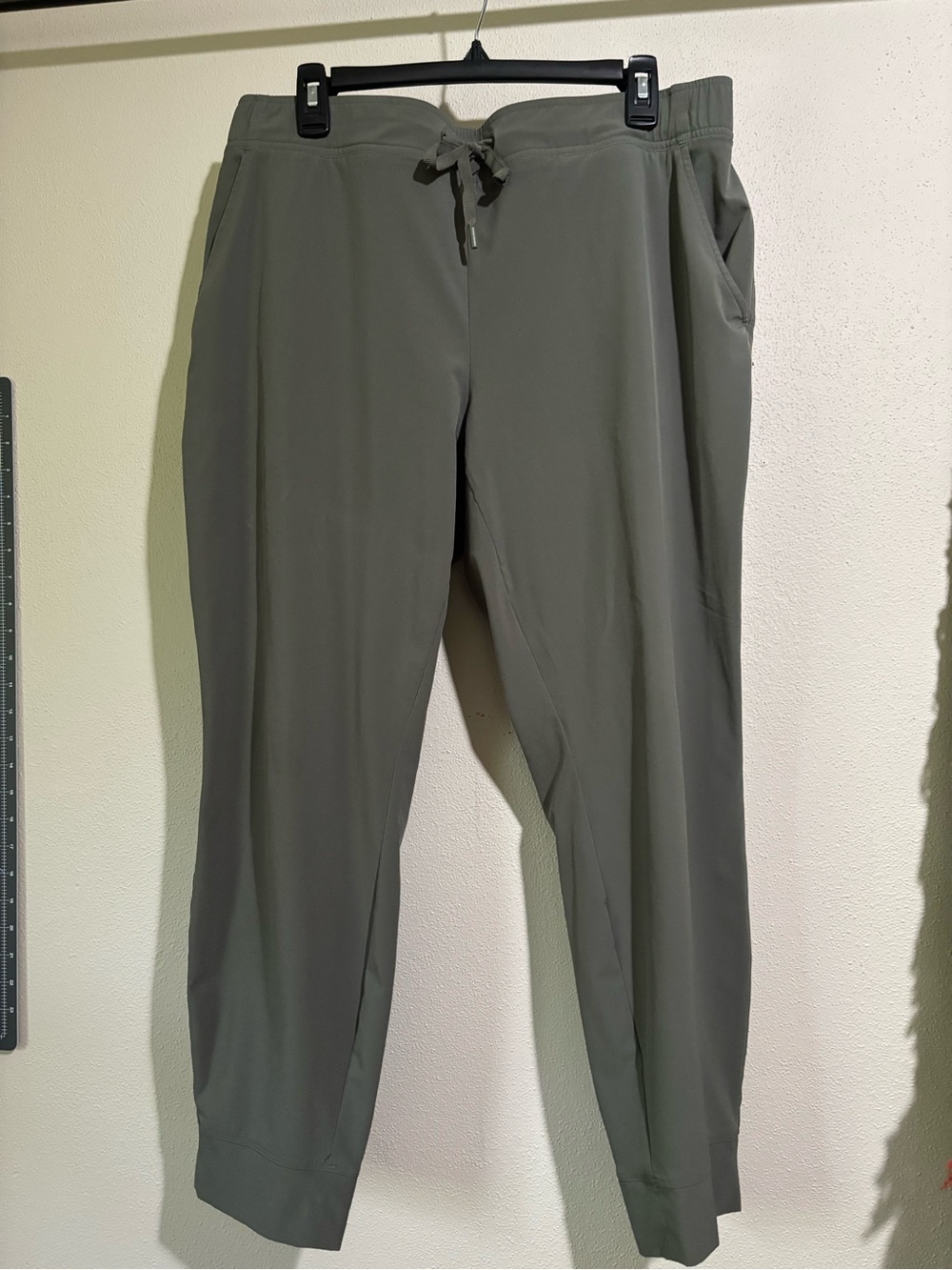 Eddie Bauer Olive Green Drawstring Joggers